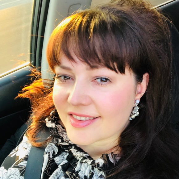 Meet your Posher, Natalia - Picture 2 of 2